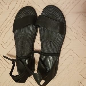 Eileen Fisher black leather sandals